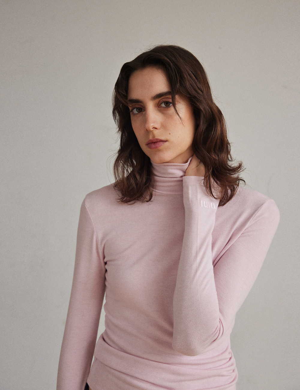 Essential Turtle Neck Top_Baby Pink